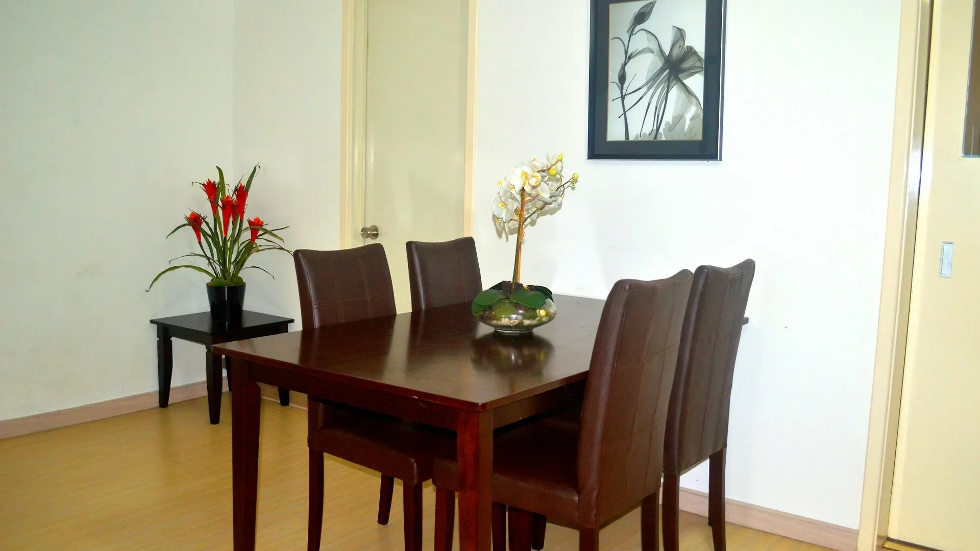 Apartment South Of Market Private Residences Taguig Philippines